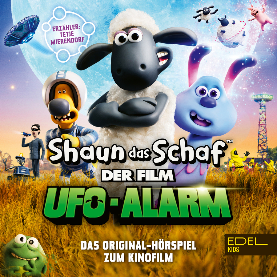 Cover zum Hörspiel Shaun das Schaf – Ufo Alarm: Neben Schaf Shaun stehen Hund Bitzer im Astronautenanzug und das Alien-Mädchen LU-LA auf einem Feld. Im Hintergrund ist ein großer blauer Mond, davor ein Ufo. Es schweben zwei Schafe und ein Schwein vor dem Mond. Am Boden stehen die Agentin Agent Red und der Roboter Mugg-1N5.